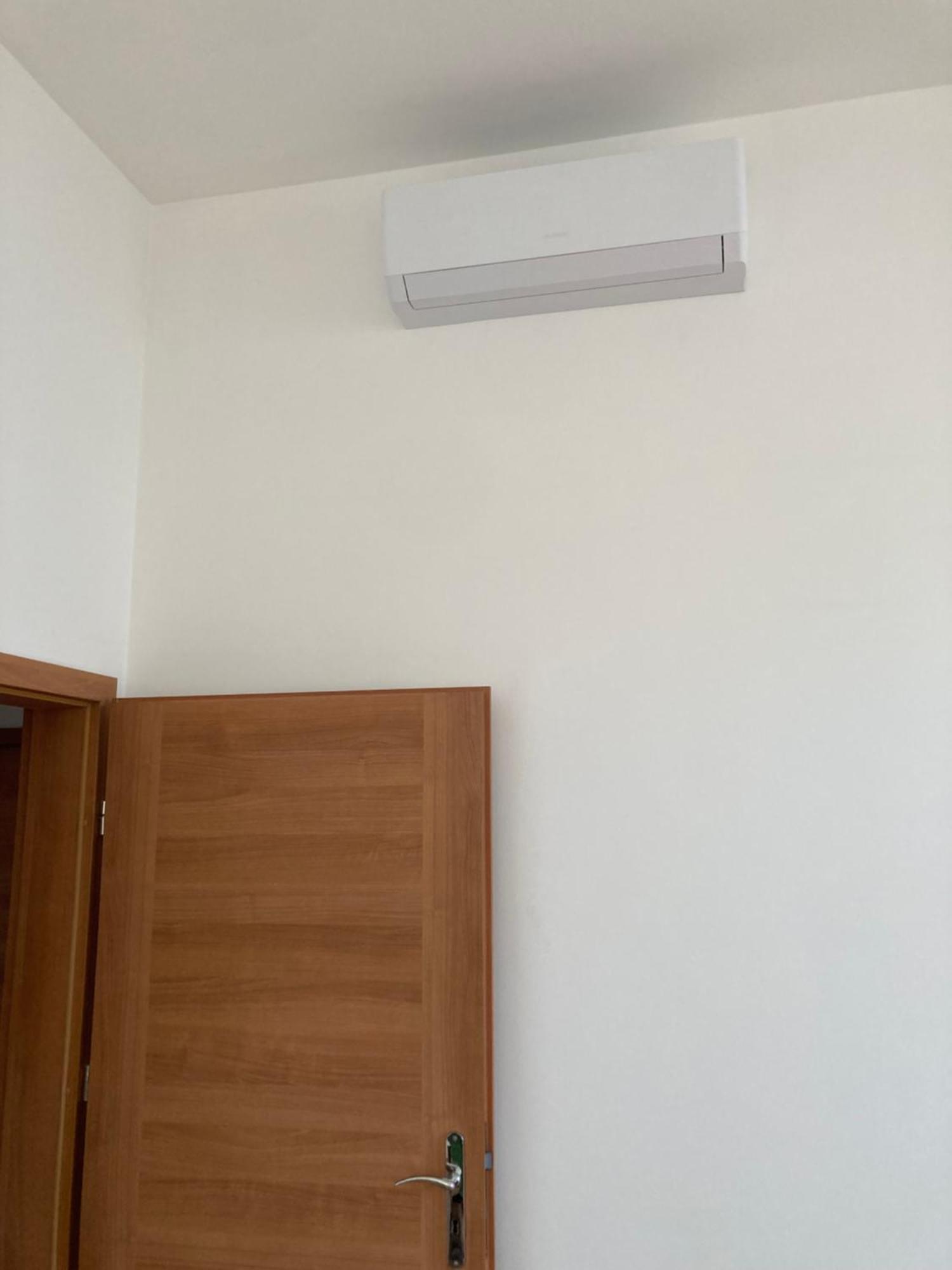 Przestronny Apartament Na Dolnej Varsovia Exterior foto